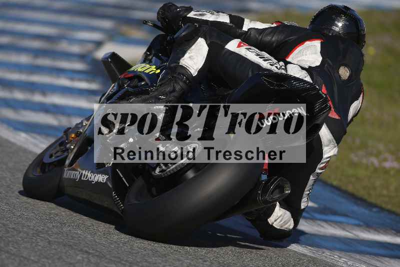 /Archiv-2024/01 26.-28.01.2024 Moto Center Thun Jerez/Gruppe rot-red/backside